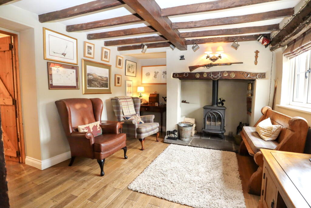 2 Vine Cottage, West Street, Adstock MK18 2JG photo 3
