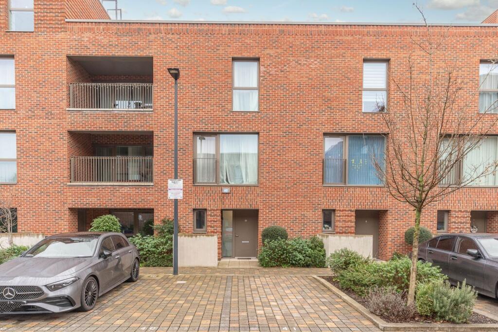 Main image of property: Duarte Close, Harrow, HARROW, HA1
