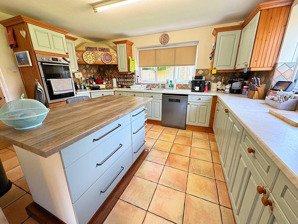 House in Bishop's Frome, Herefordshire - View 4
