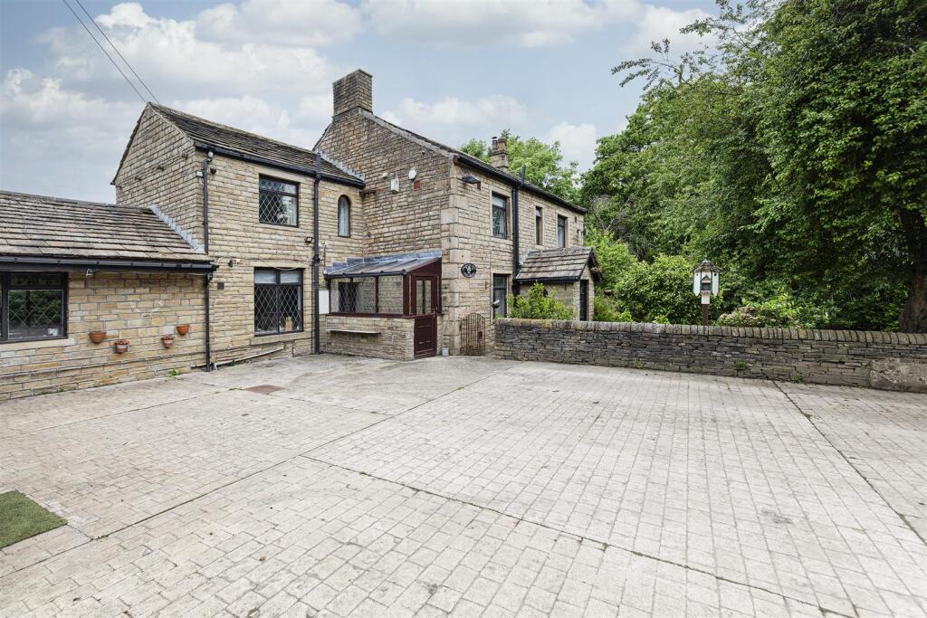 Main image of property: Shepherds Thorn Lane, Bradley, Huddersfield