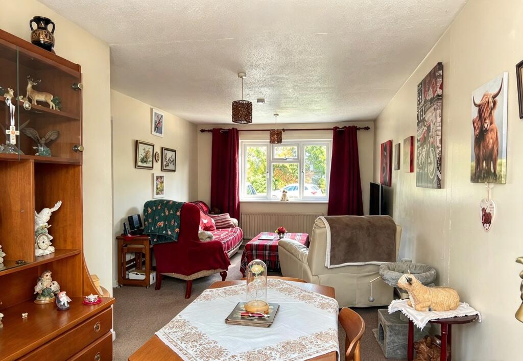House in New Forest, Fawley - More