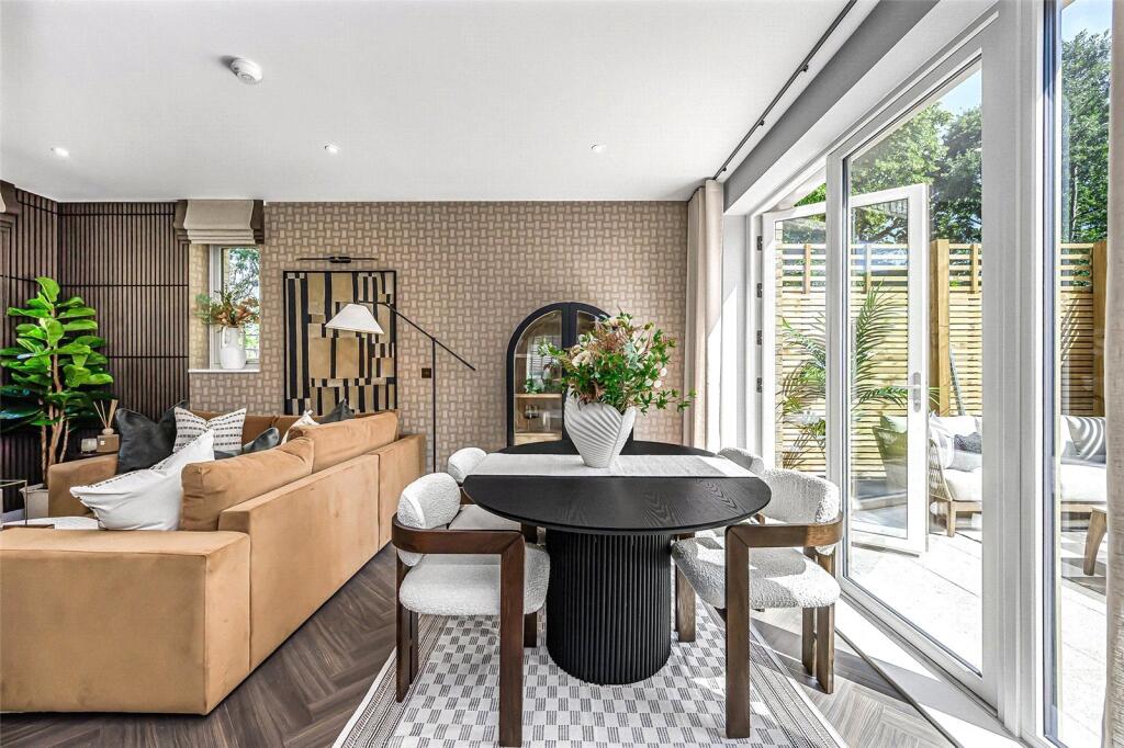 Twyford Park, London, NW10