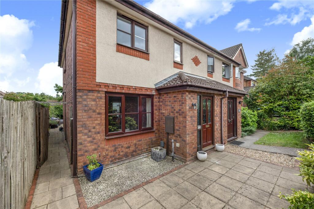 Main image of property: Percheron Drive, Knaphill, Woking, Surrey, GU21