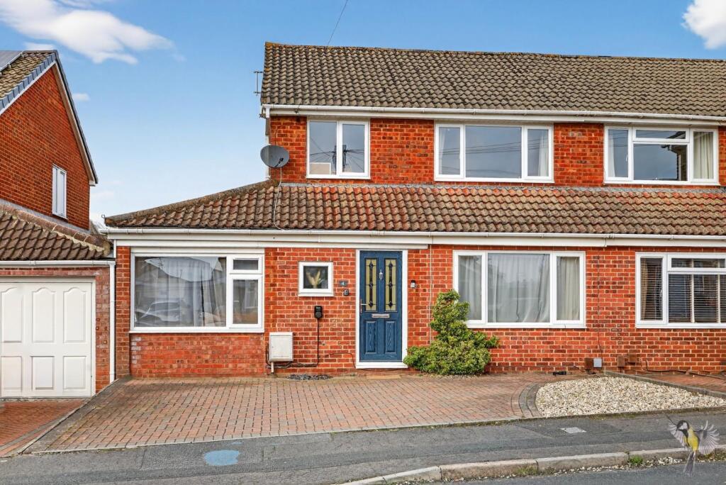 4-bed semi-detached on Sheridan Drive, Royal Wootton Bassett, Wiltshire, £387,500