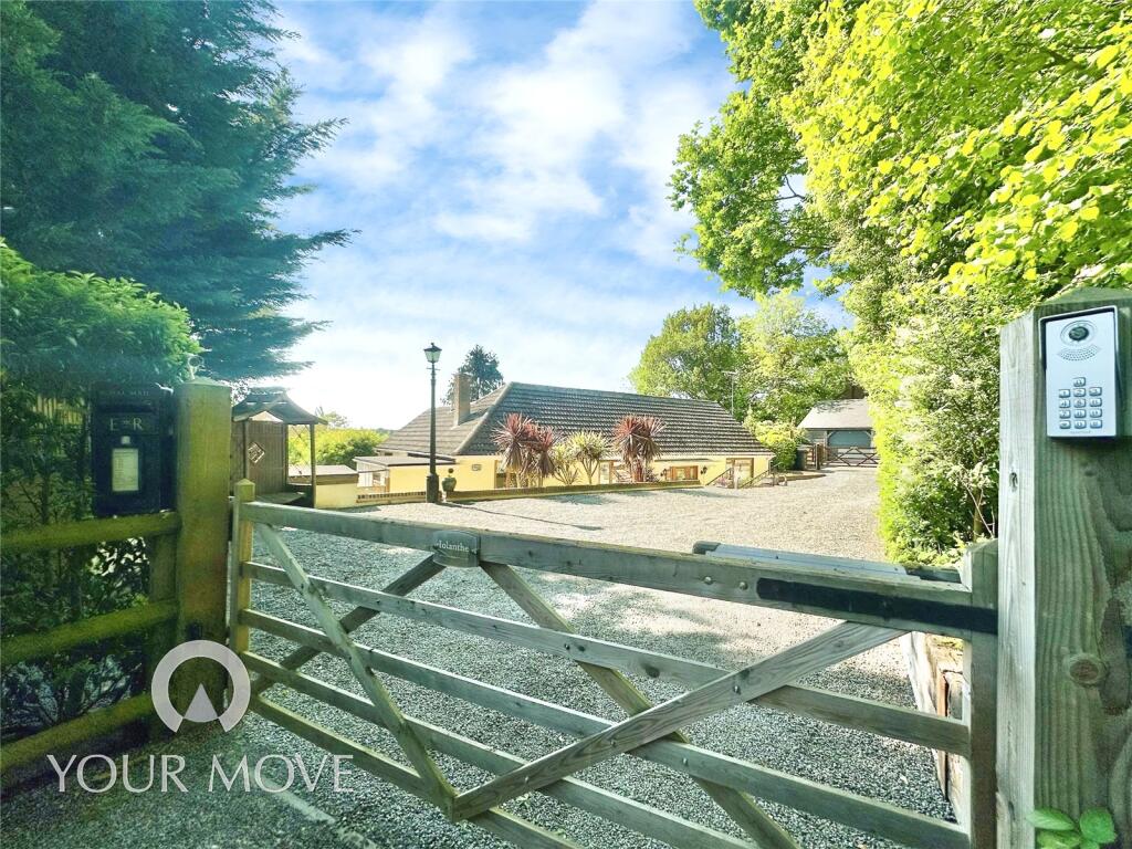 4-bed bungalow on Southfleet Road, Bean, Dartford, Kent, DA2, £825,000