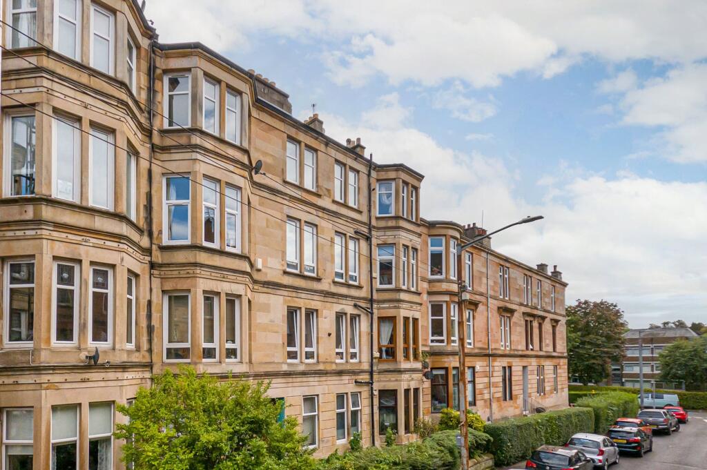 1-bed flat on Afton Street, Shawlands, £160,000