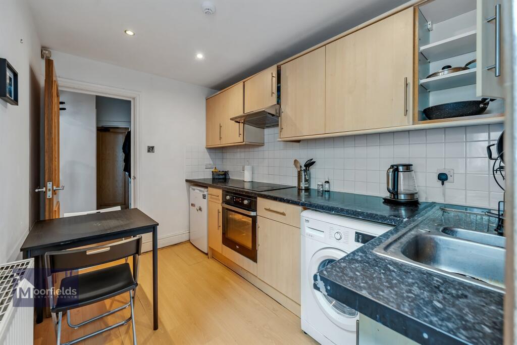 Apartment in Bristol - More
