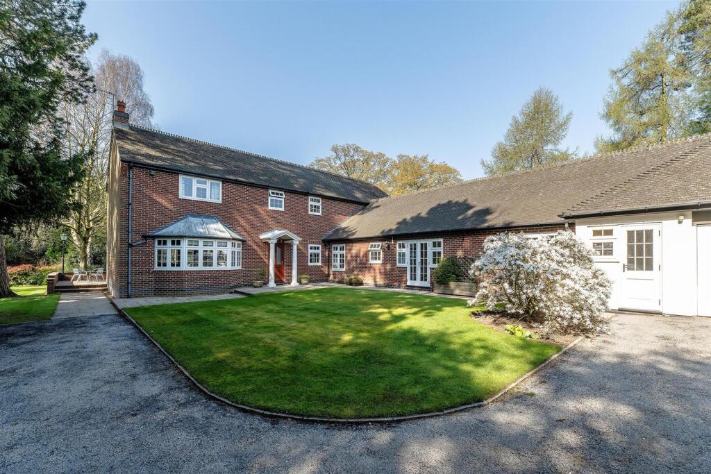 Main image of property: Kneeton Road, East Bridgford