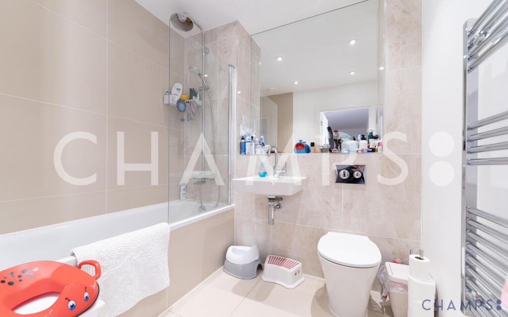 Apartment in London - More