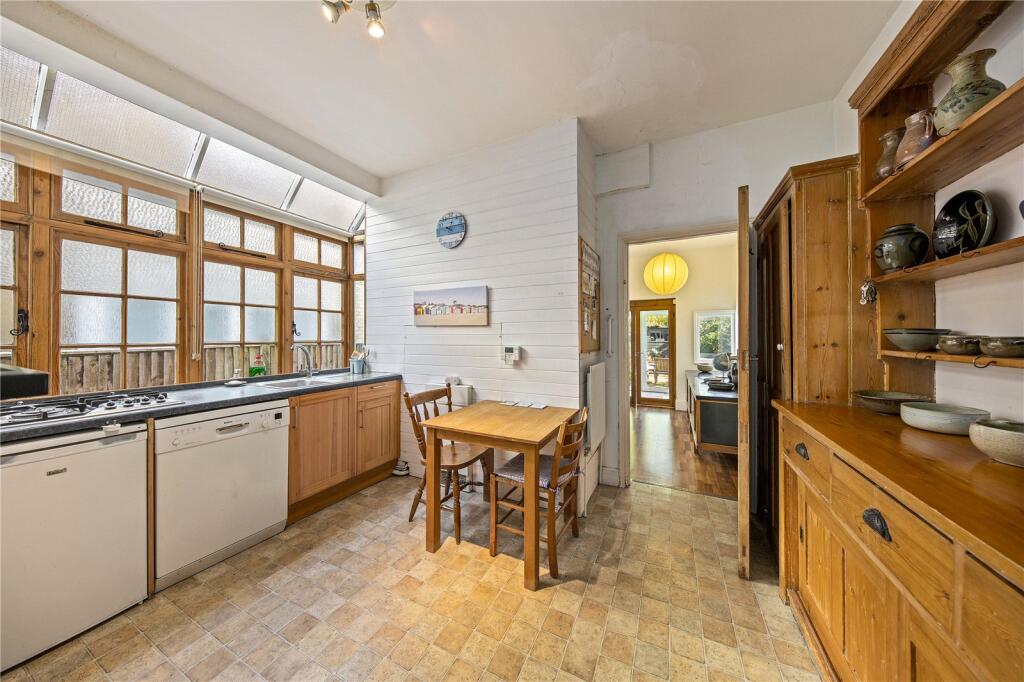 House in Twickenham - View 5