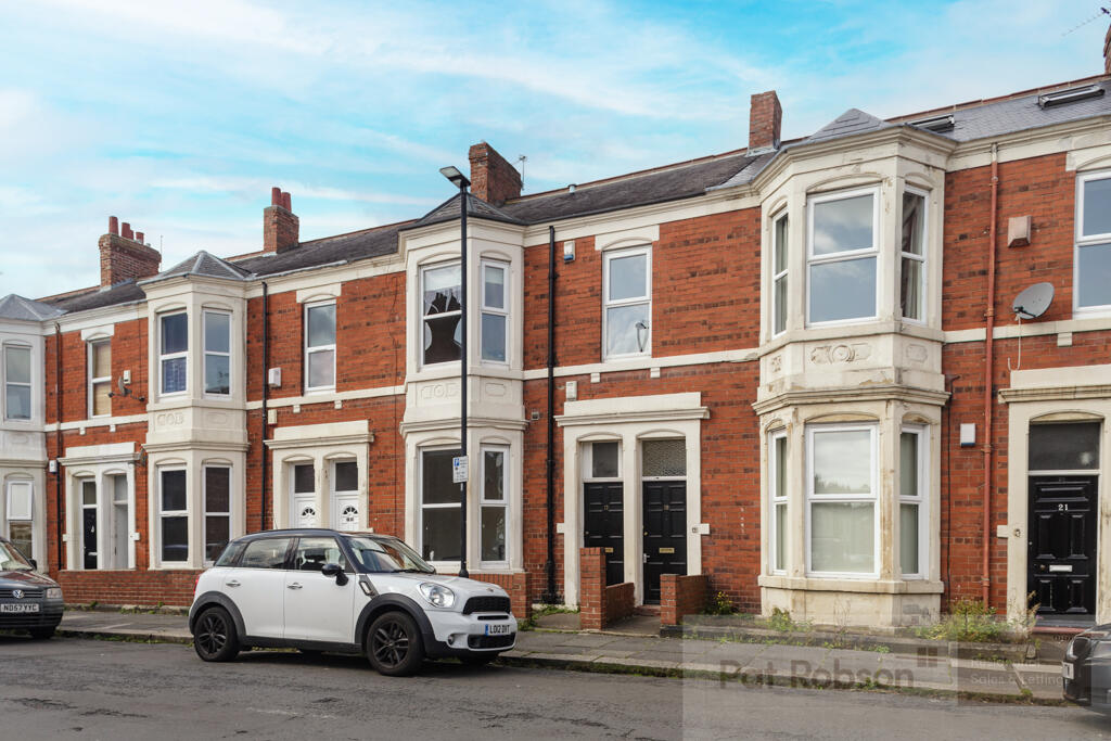 Apartment in Newcastle upon Tyne - View 2