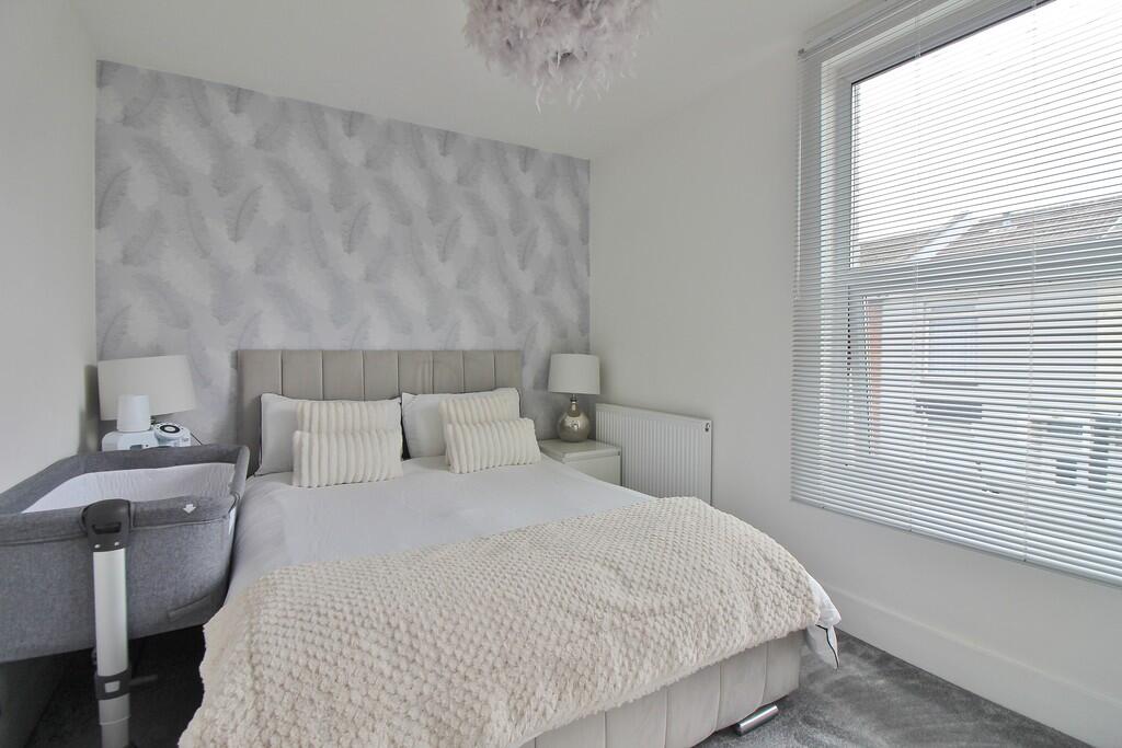 House in Portsmouth - View 3