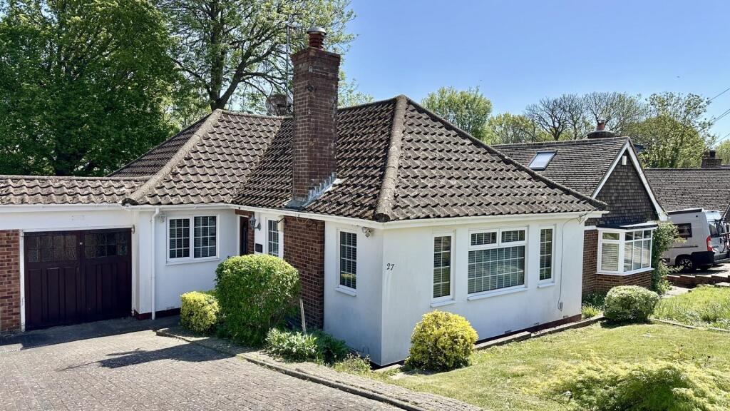 3-bed detached on Willowbed Walk, Hastings, £335,000
