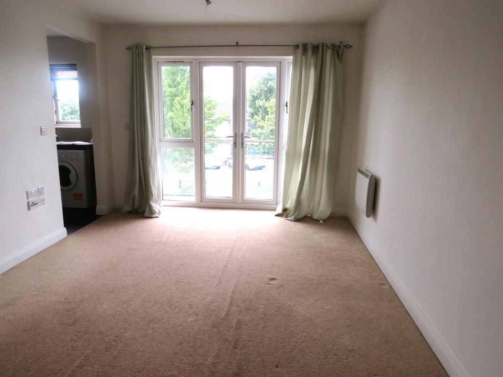 Rotherham Road, Dinnington, Sheffield photo 4