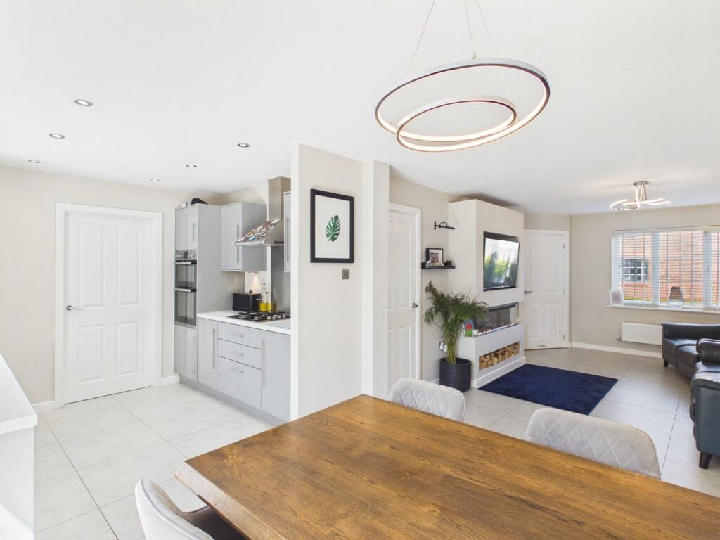 Meadow Nook Drive, Lathom, WN8 - View 2
