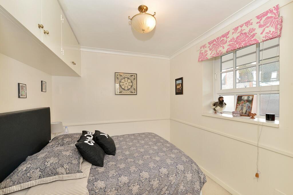 Apartment in London - View 4