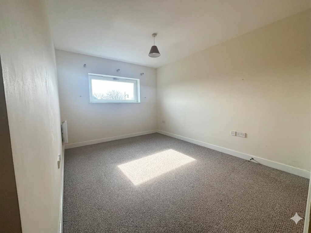 Apartment in Gosport, Hampshire - View 5