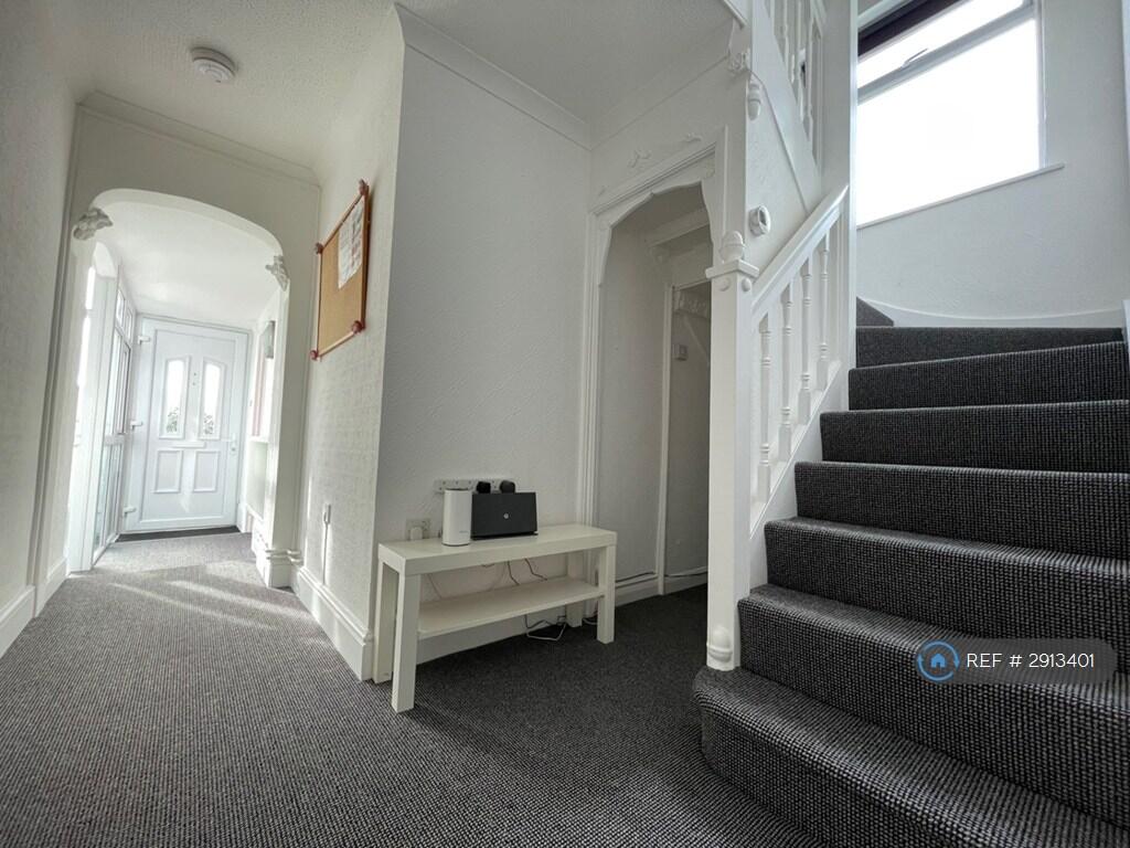 House in Canterbury - More