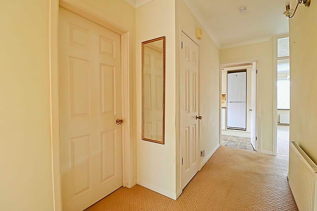 House in Castle Point, Essex - View 5