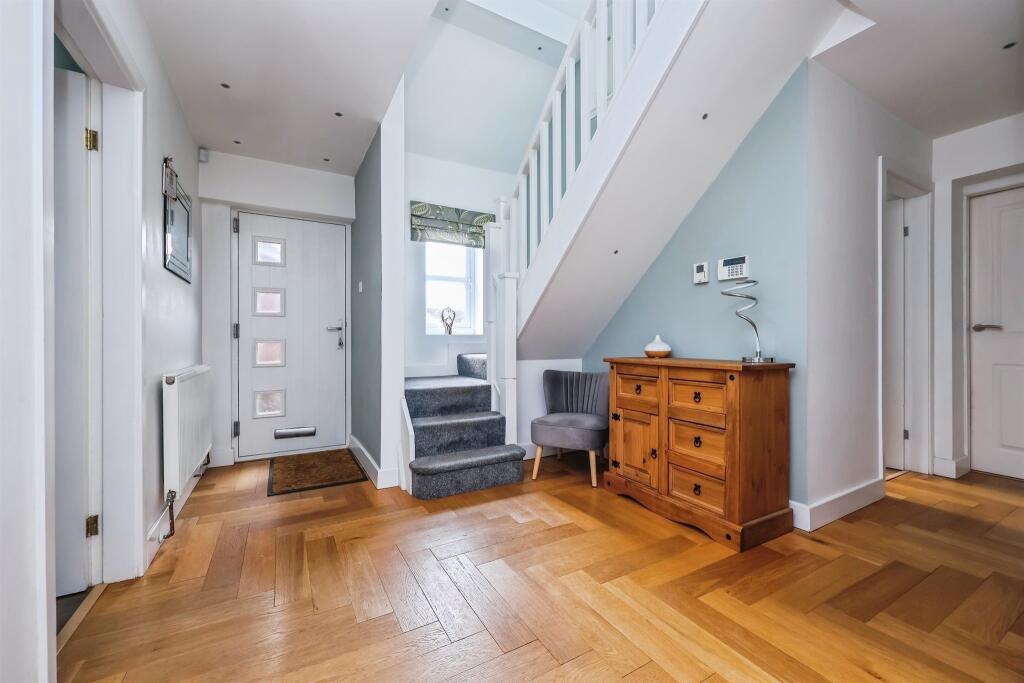House in Ashfield, Hucknall - View 2