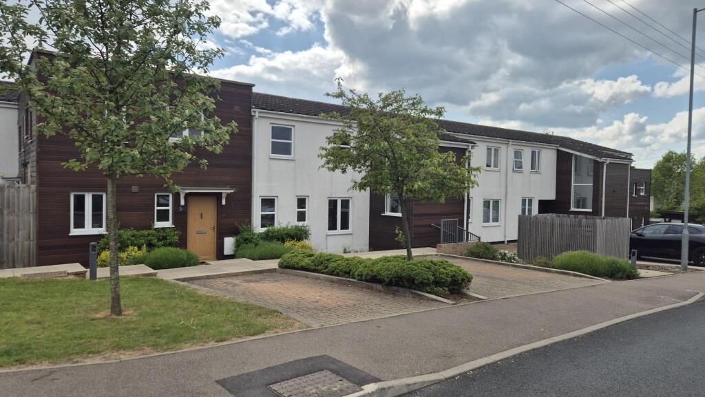 Main image of property: Maidenbower Avenue, Dunstable, LU6