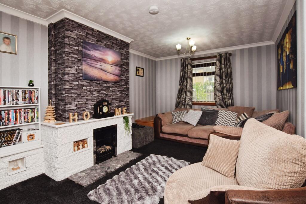 Heathryfold Drive, Aberdeen, AB16 photo 4