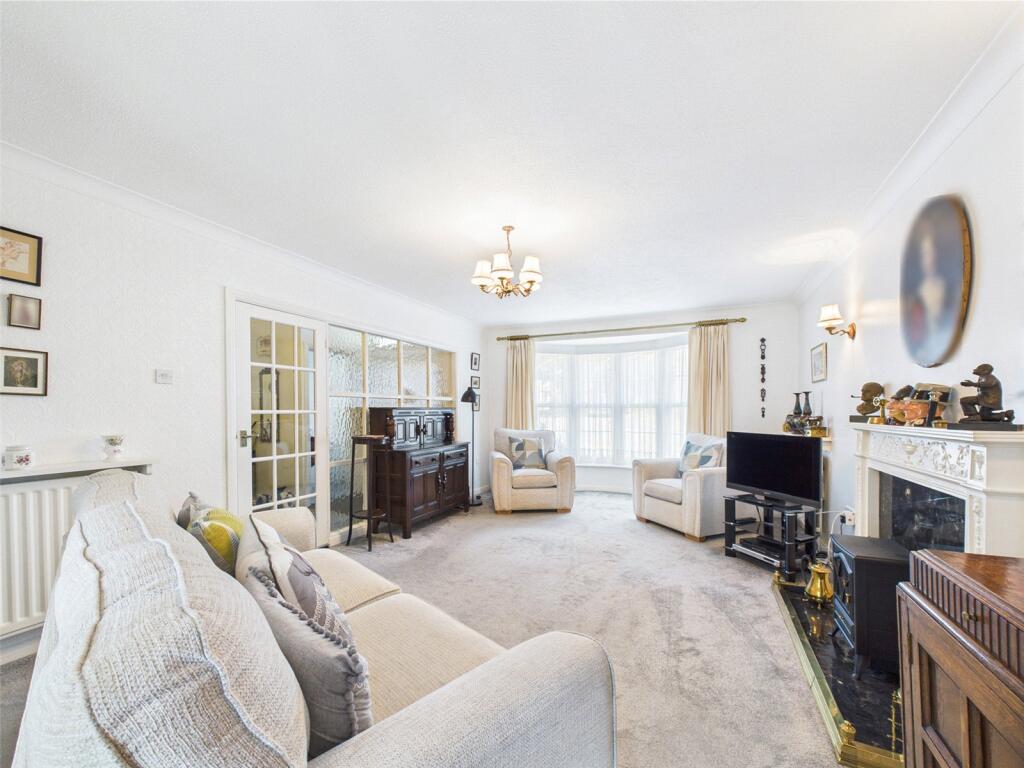 House in New Forest, Bransgore - View 2