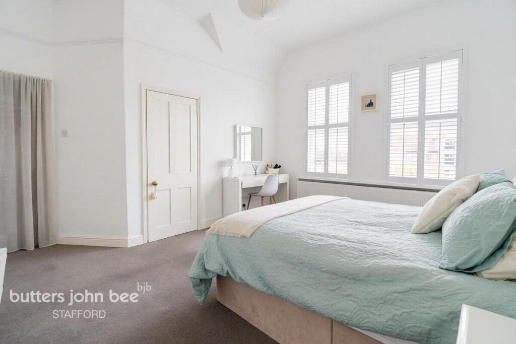 House in Stoke-on-Trent - More