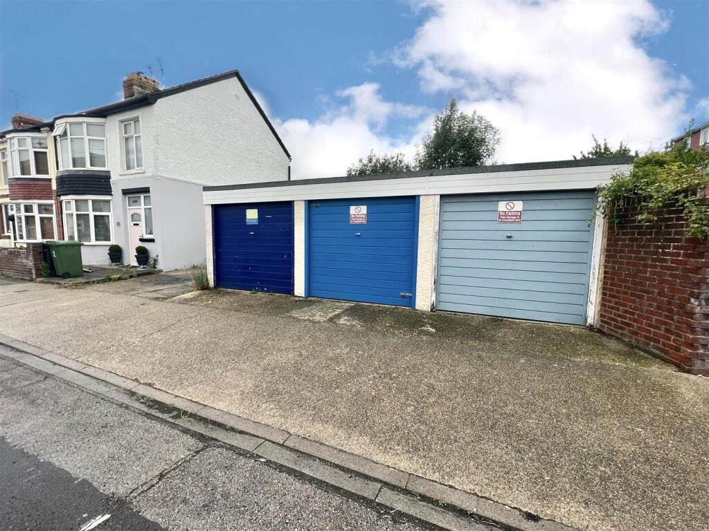 Studio parking on Aylen Road, Portsmouth, £29,995