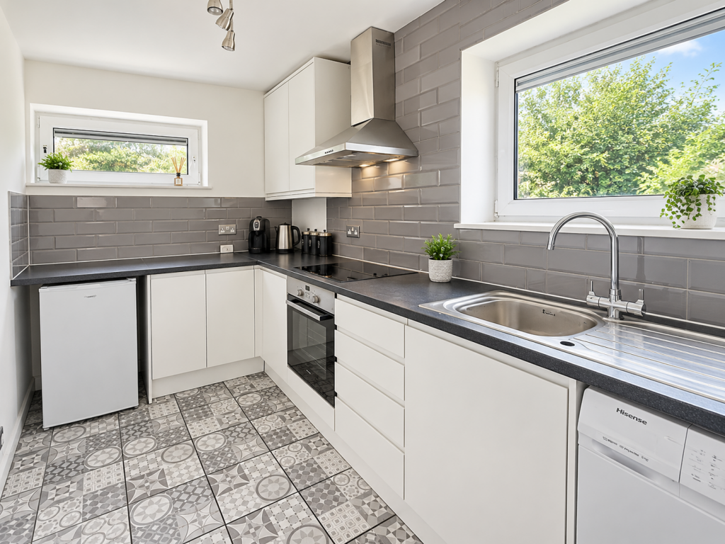 Apartment in St Albans, Batford, Harpenden - View 5