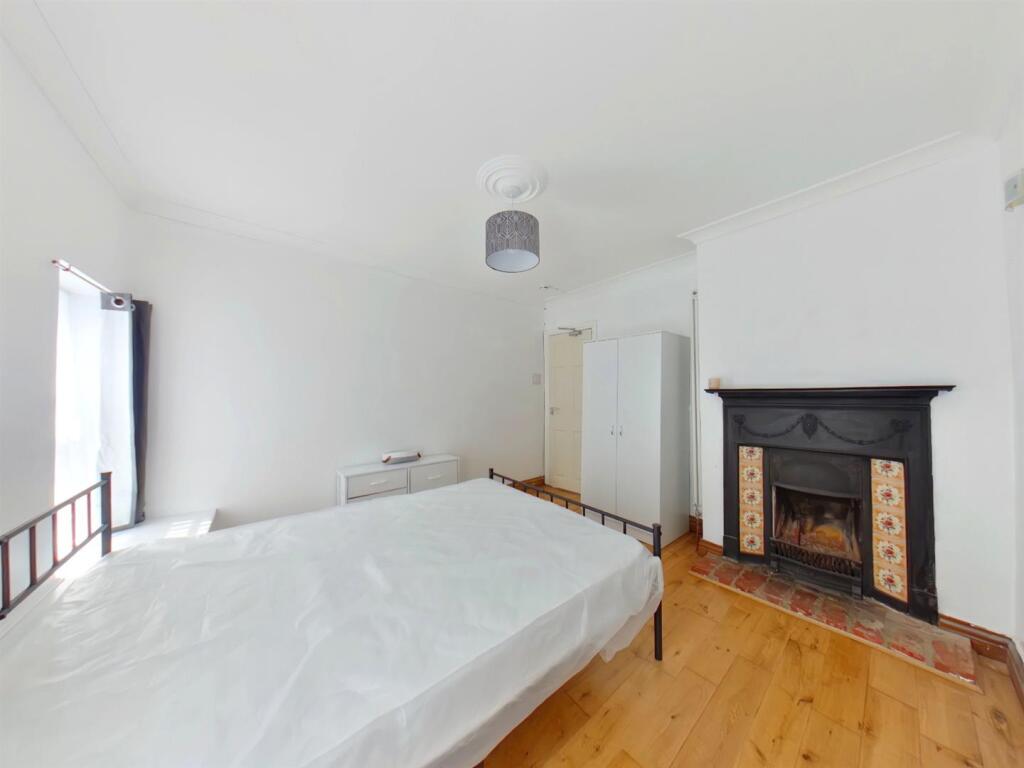 Mayfield Road, Gosport, PO13 - View 6