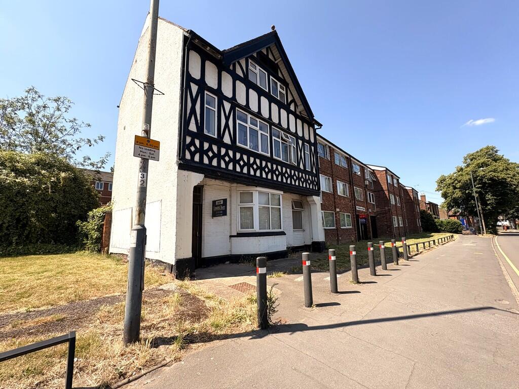 Main image of property: Coton Road, Nuneaton