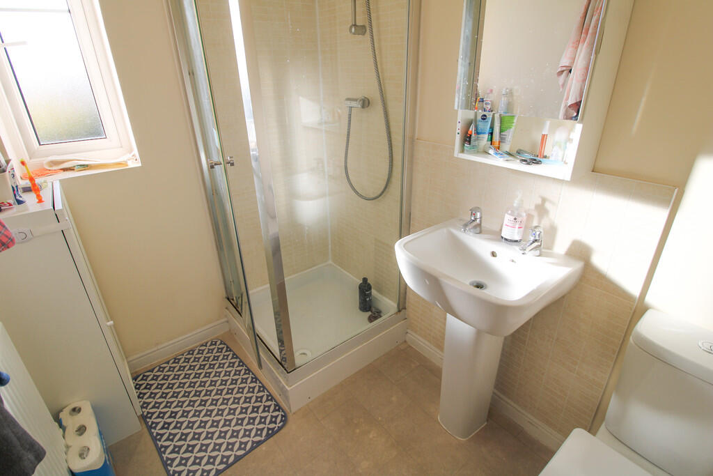 House in Portsmouth - View 5