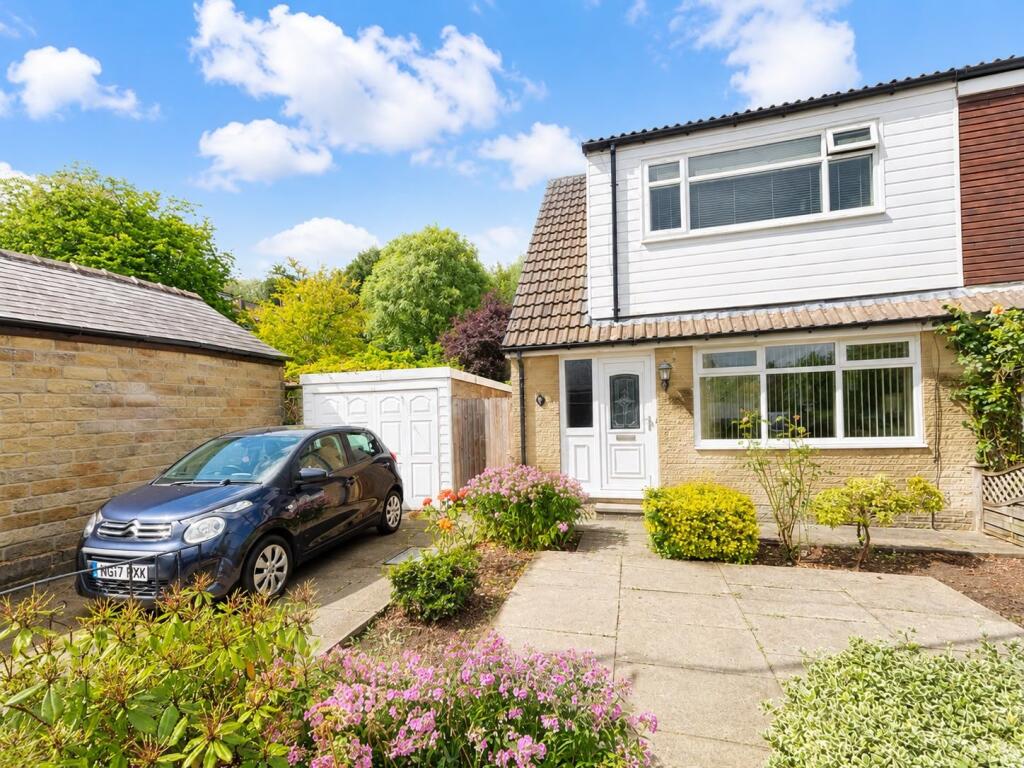 3-bed semi-detached on Marne Avenue, Bradford, £185,000