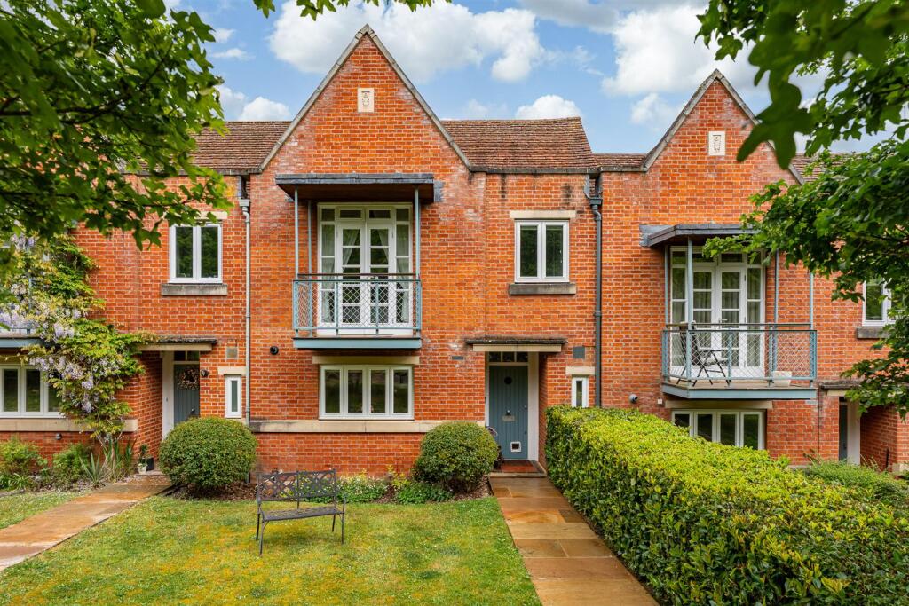 Main image of property: Goldings, Hertford