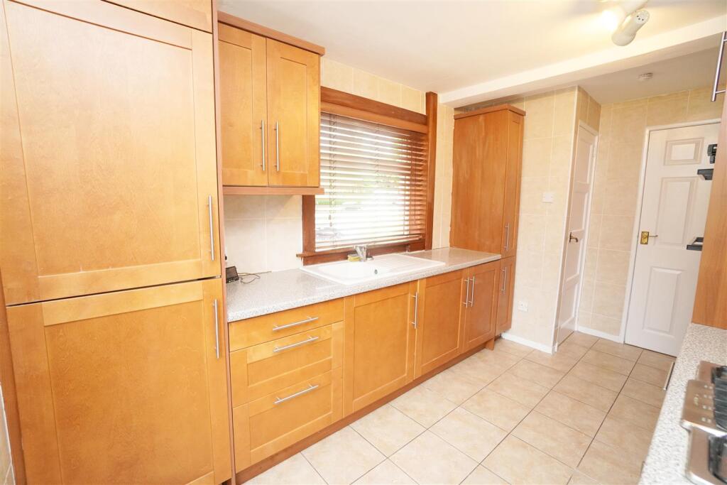 Craigton Gardens, Milngavie photo 3