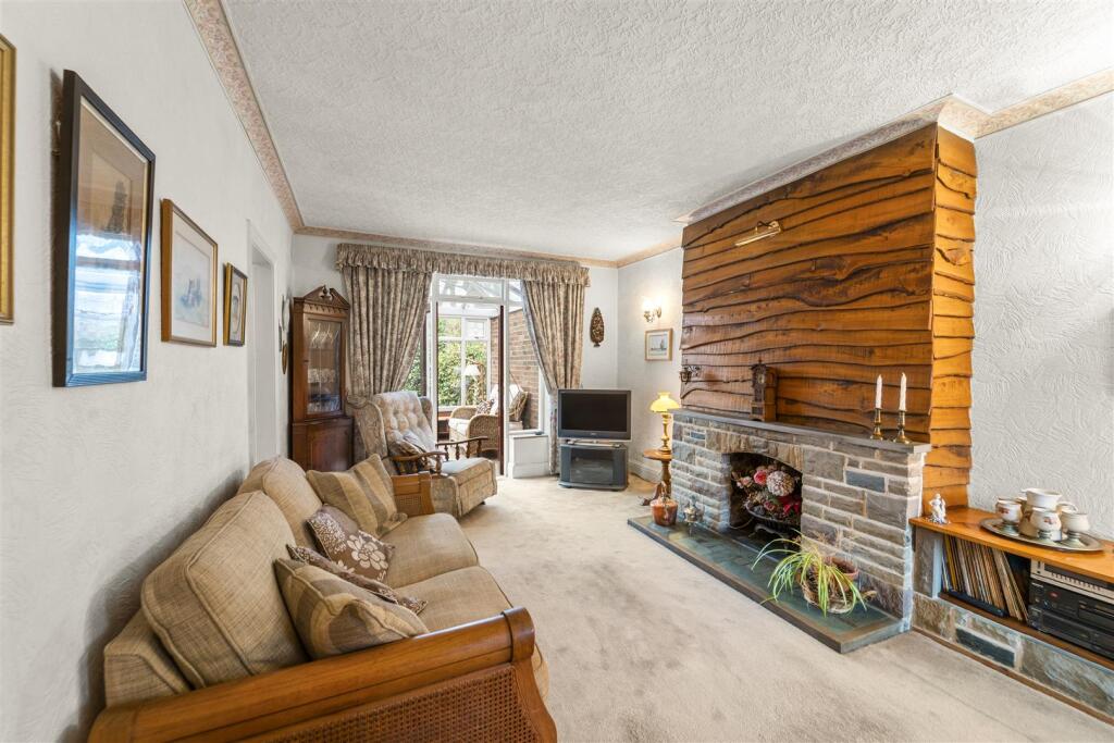 Brookside Road, Sale photo 4