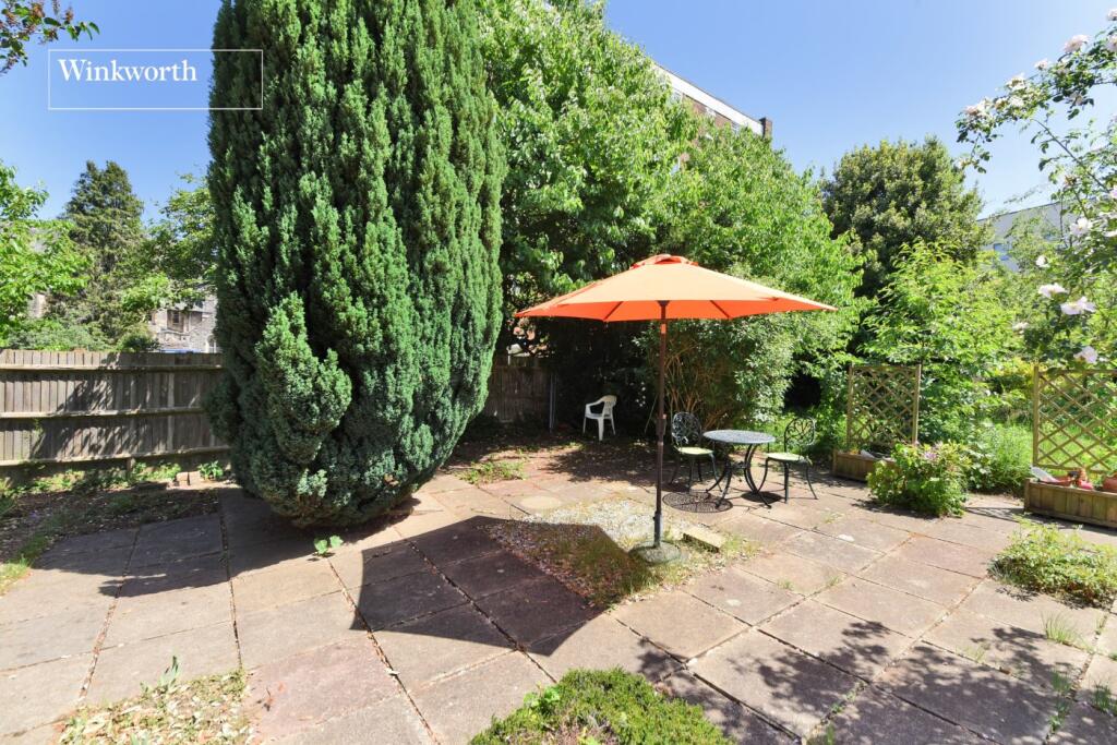Beddington Gardens, Wallington, SM6 - View 4