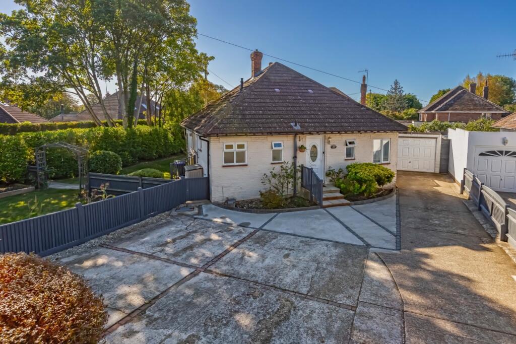 Main image of property: Offington Avenue, Worthing, BN14