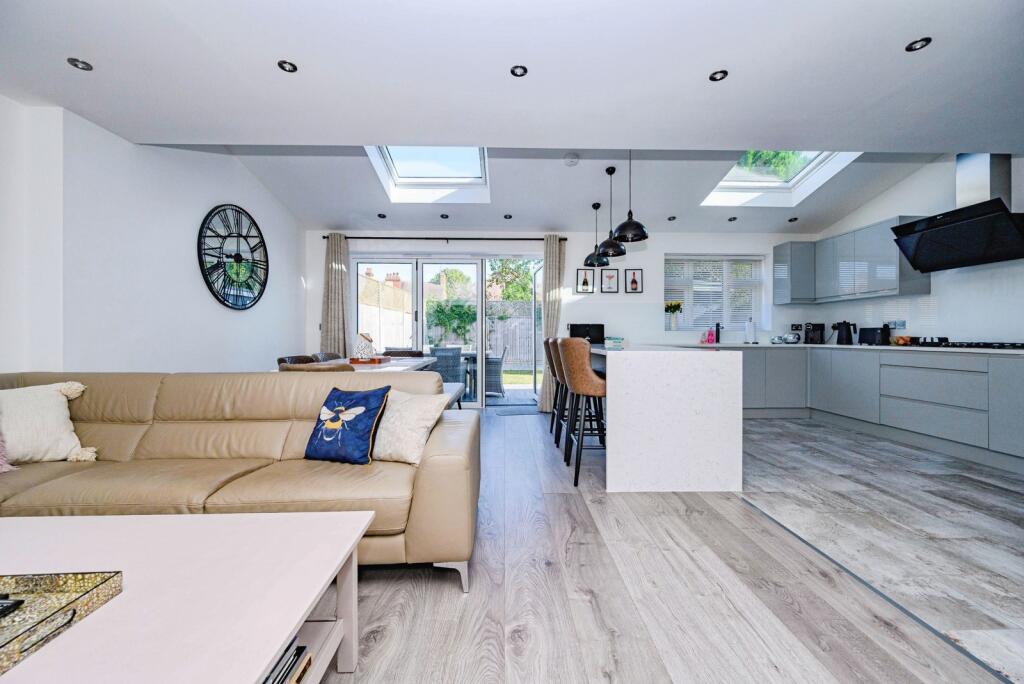 House in Luton - More