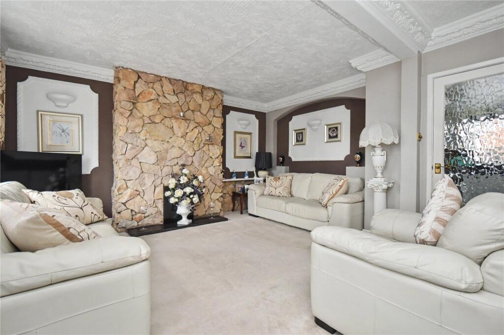 House in Leeds, Kippax - View 2