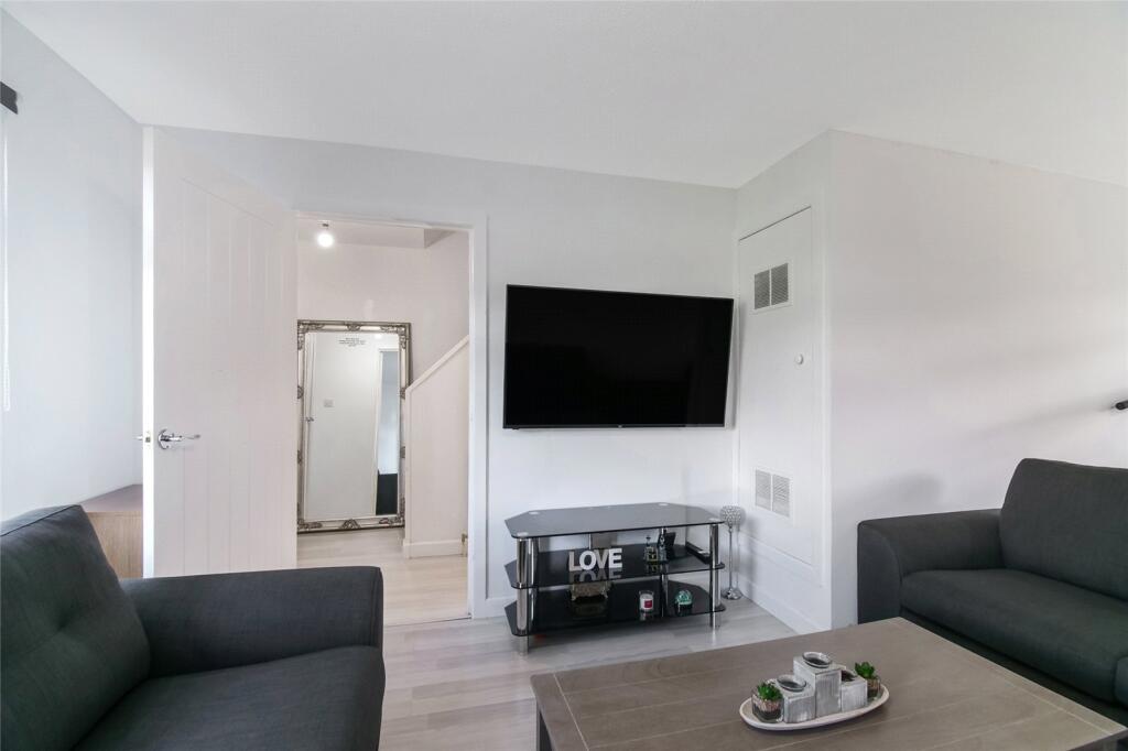 Cleeves Road, GLASGOW, Lanarkshire, G53 photo 3