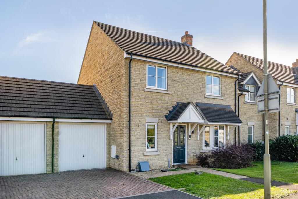 Main image of property: Rock Road, Carterton, Oxfordshire, OX18