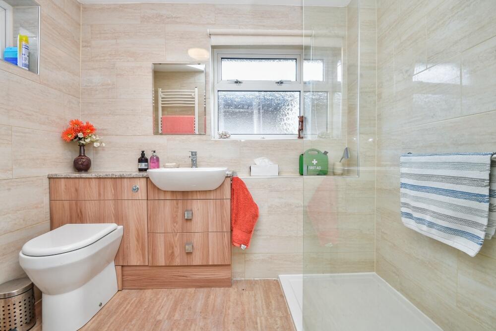 18, Deepdale Drive, NG34 photo 4