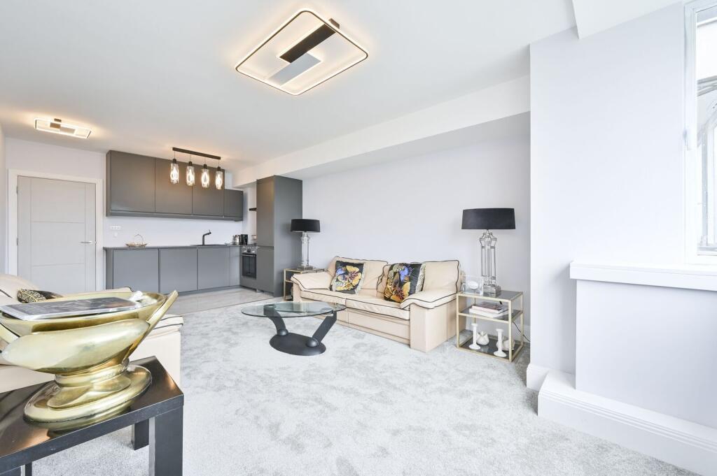 Apartment in London - View 5