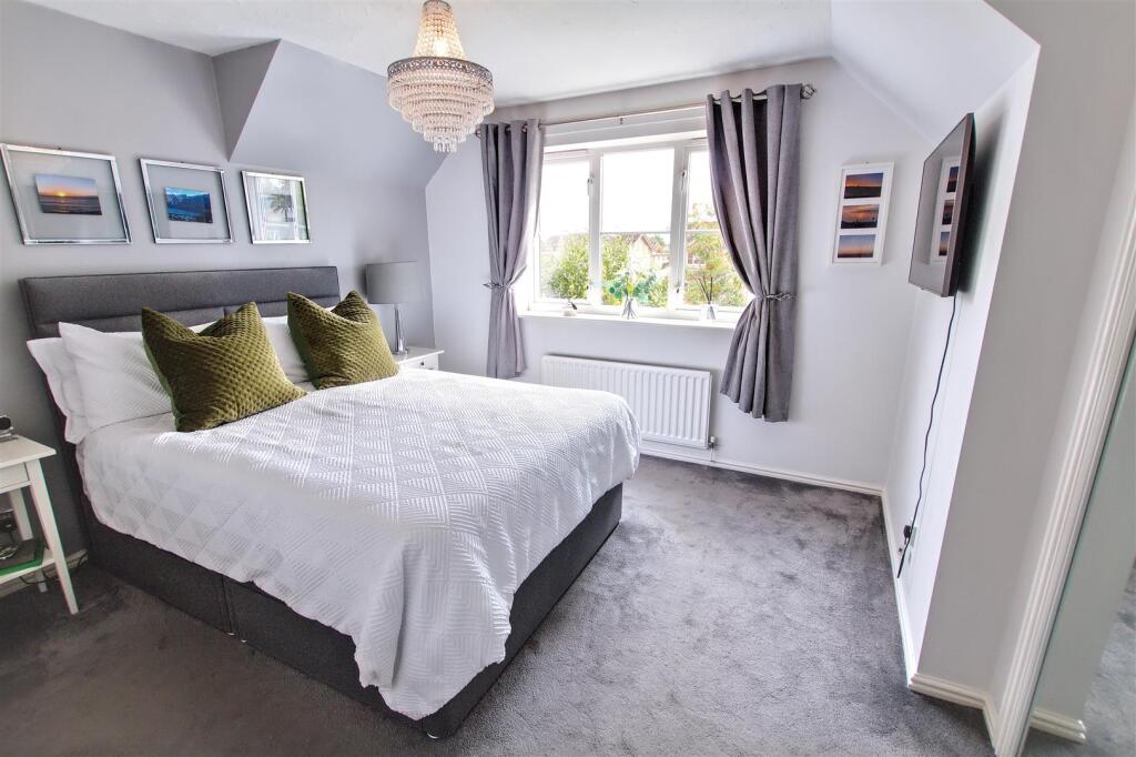 House in Darlington - More