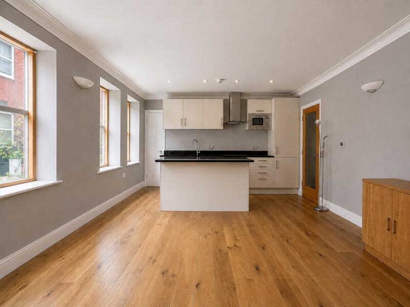 Apartment in Slough - View 2