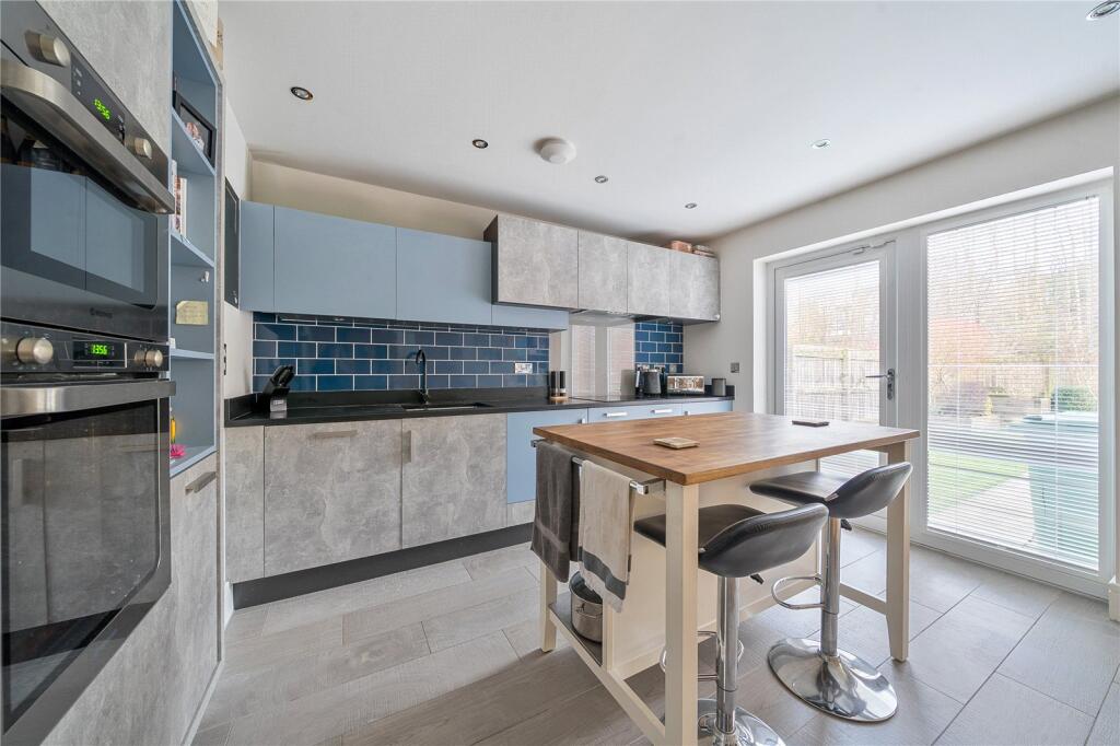 House in Leeds, Calverley - View 5