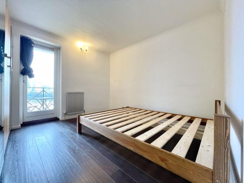 Apartment in London - View 3