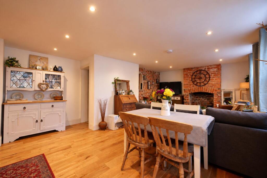 House in Oxford - View 2